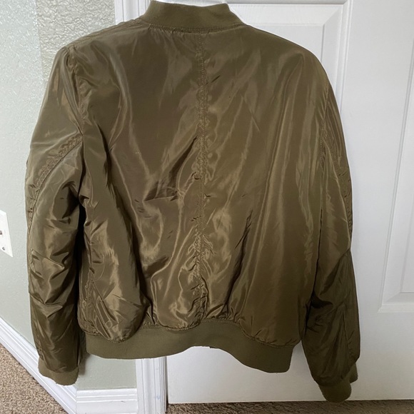 Jacket - Picture 3 of 4